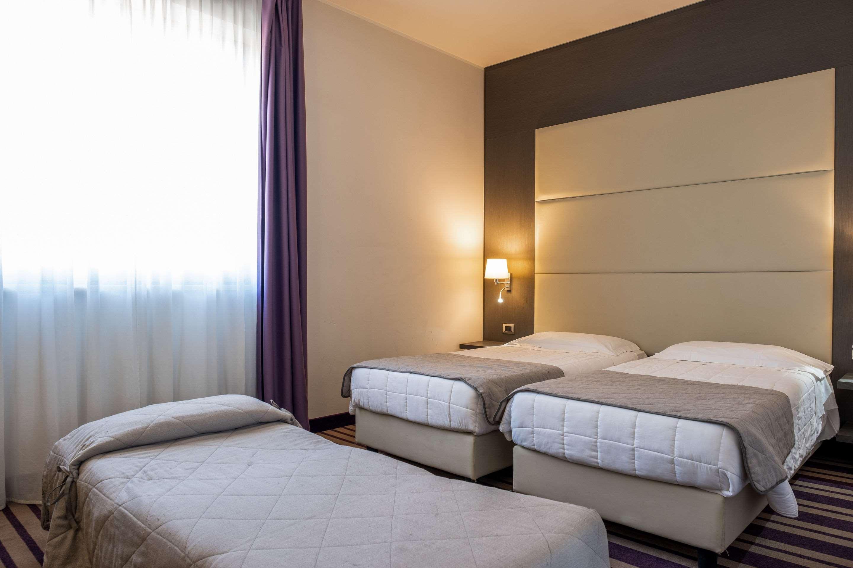 Quality Hotel Green Palace Monterotondo  Buitenkant foto